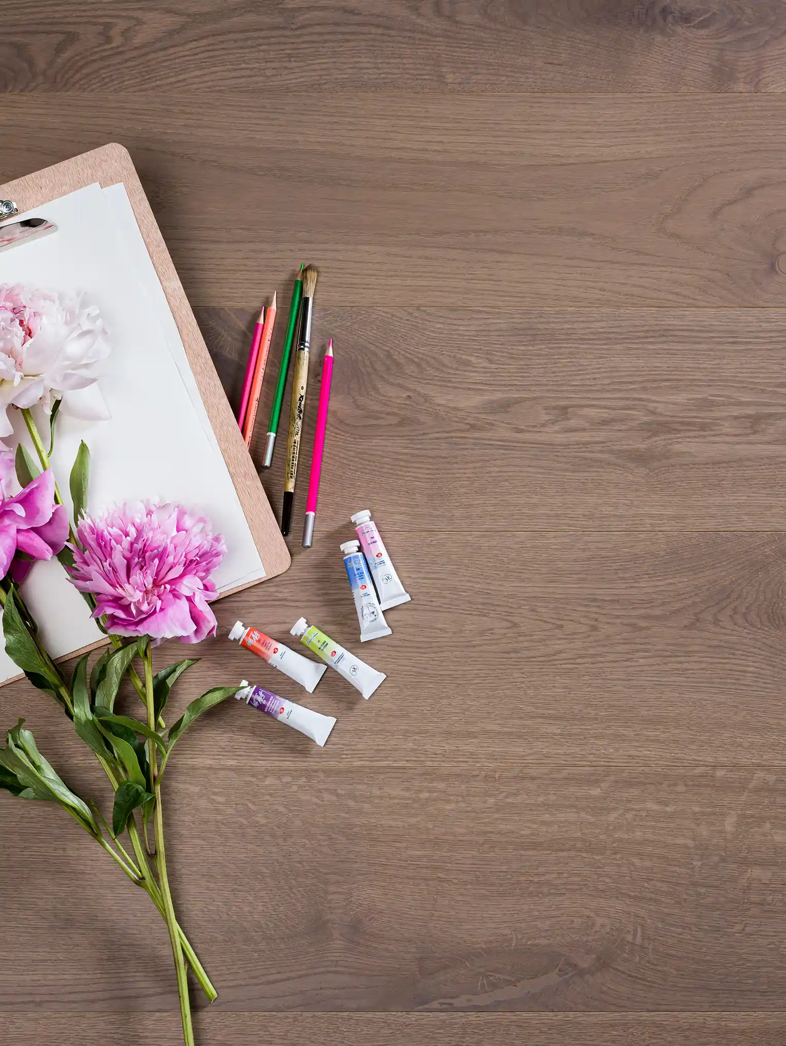 seryj-shpinel-rustikalnyj-1530×2034