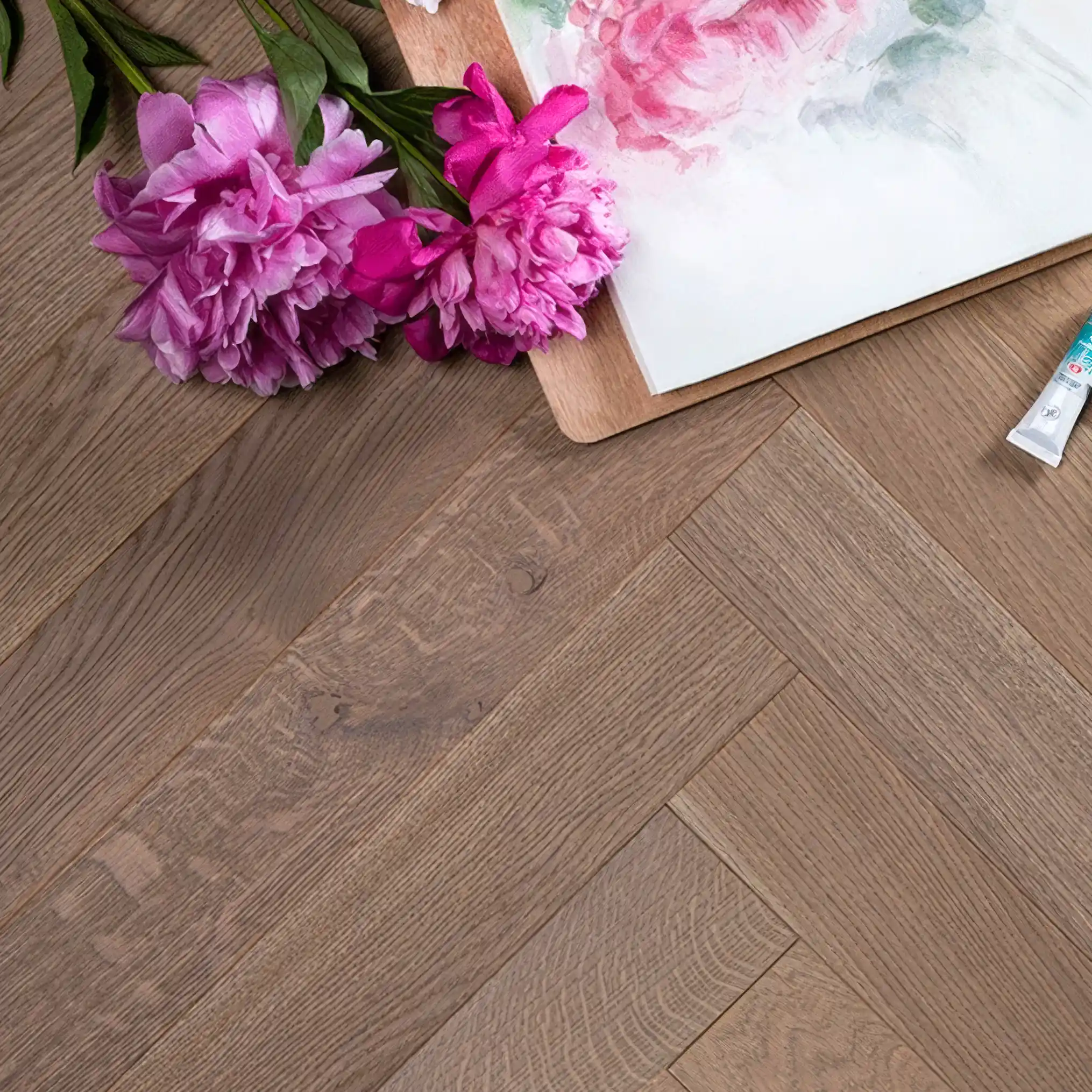 seryj-shpinel-rustikalnyj-2030×2030